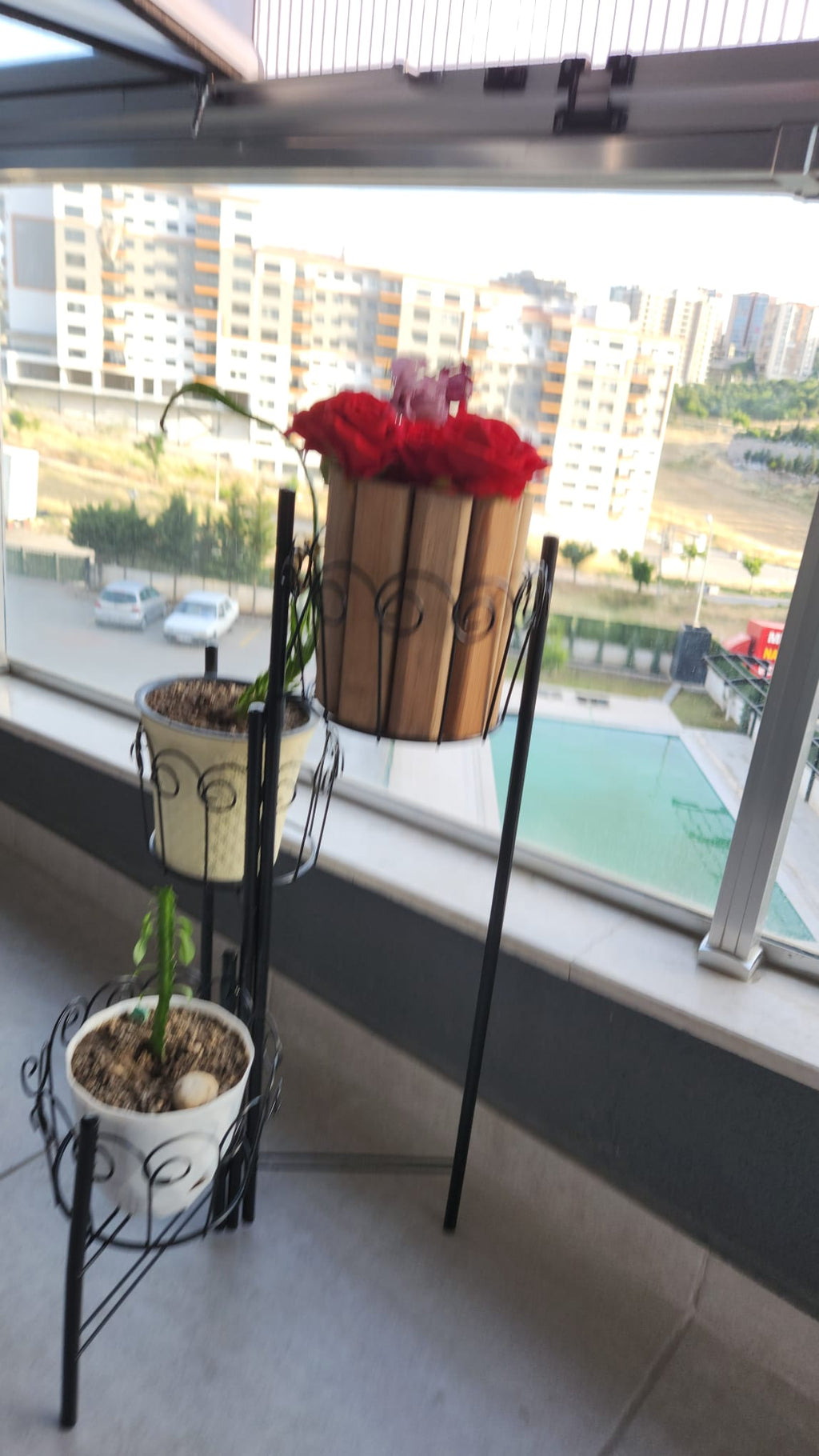 3 Hazneli Metal Bitki Standı / Çiçeklik - 18 cm Saksı Uyumlu - Siyah